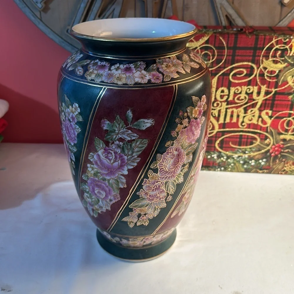 Vintage 12” floral gold trim Andrea by Sade’s vase